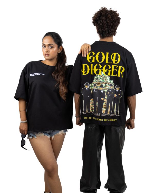 GOLD DIGGER BLACK OVERSIZED T SHIRT - Image 2
