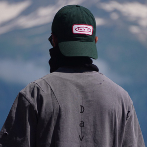 SNAPBACK CAP