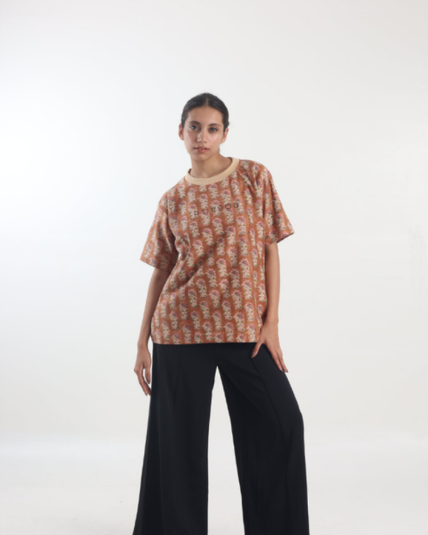 KHAKI BLOCK PRINTED - Tshirt