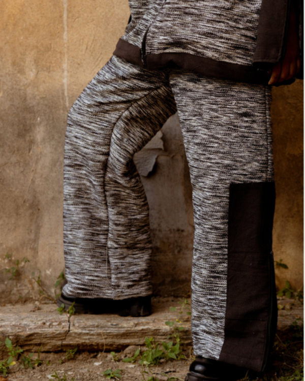 STARK CONTRAST HANDWOVEN - PANTS