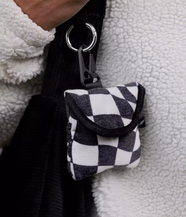 Clip-On Earpod Pouch - White - Image 3