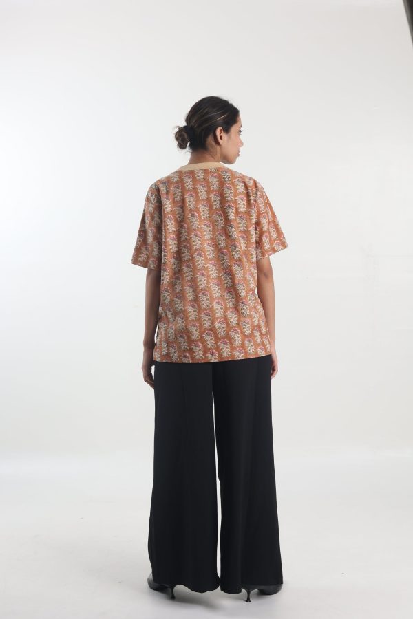 KHAKI BLOCK PRINTED - Tshirt - Image 4